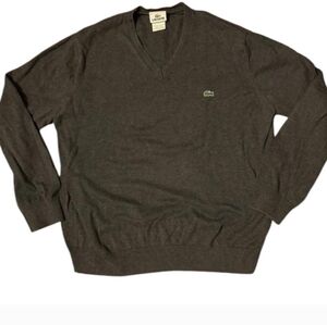 Lacoste Men's V-Neck Sweater - Grey Size 6 Flaw